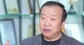 如今它们试图通过流媒体形式弥补遗憾，这一动向值得关注。